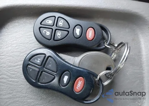 2003 Chrysler Town & Country Limited z USA, uszkodzony, nr VIN 2C8GP64L43R247094